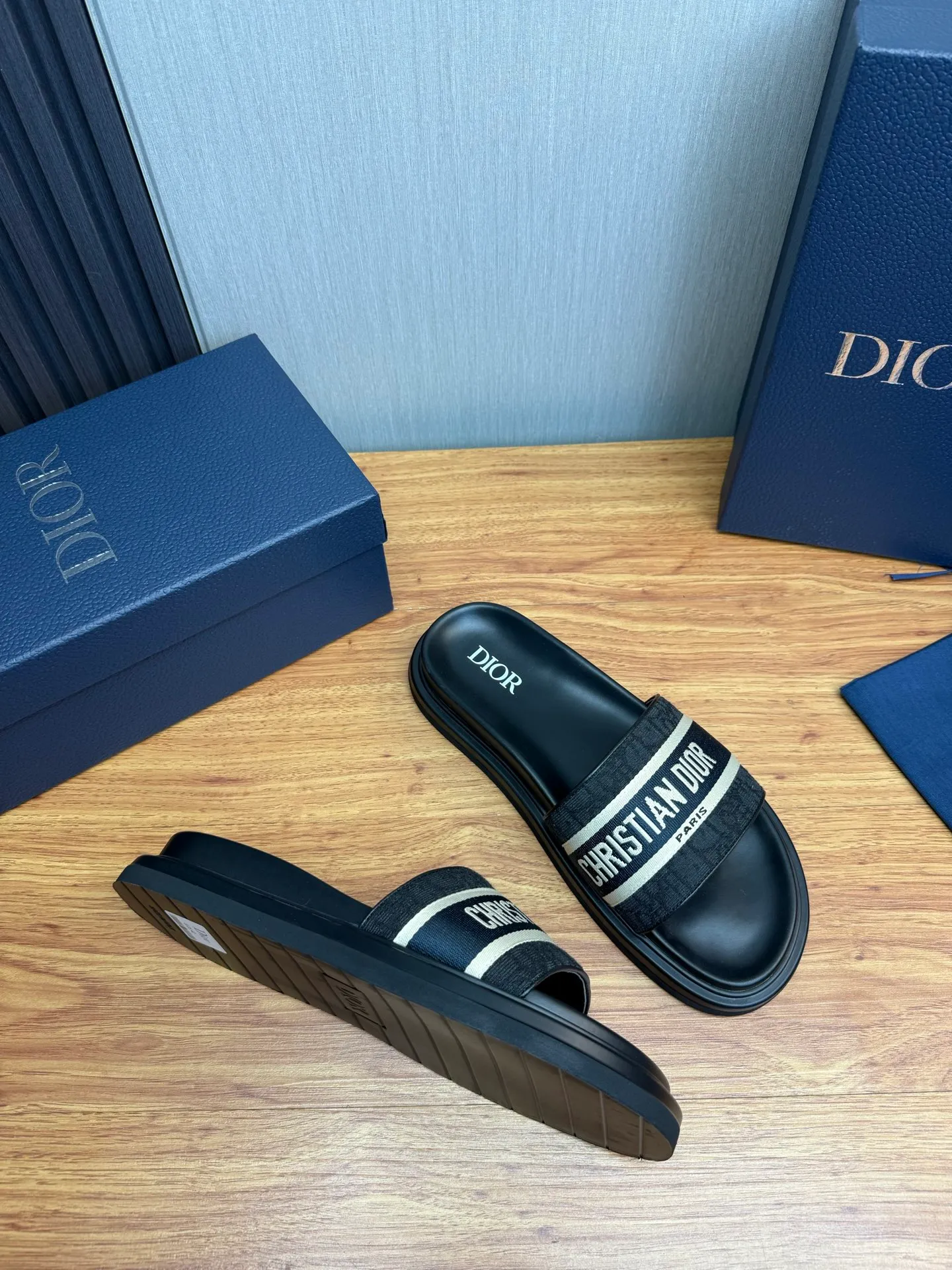 Men's shoes 260💰 Dior. Men's slippers🩴Official website 1:1 production 38-45 size 45 46 🉑️Customized original material shipped✅